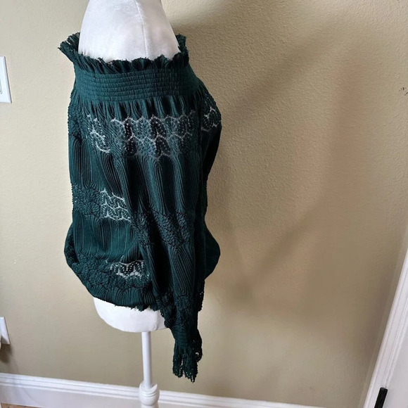ANTHROPOLOGIE Deletta brand Off Shoulder Green Lace Top - size Medium - Picture 10 of 13